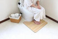 kirisai 桐のはっ水消臭トイレマット 60×55cm