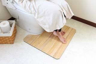 kirisai 桐のはっ水消臭トイレマット 60×55cm