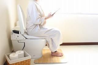 kirisai 桐のはっ水消臭トイレマット 60×55cm